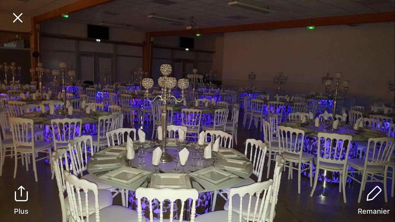 Tables bleues élégante